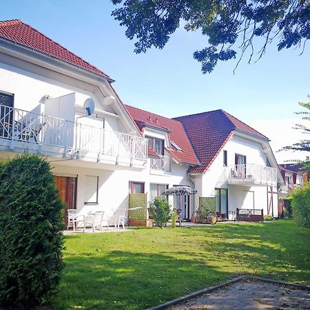 Ferienwohnung Mit Terrasse Gustow  外观 照片