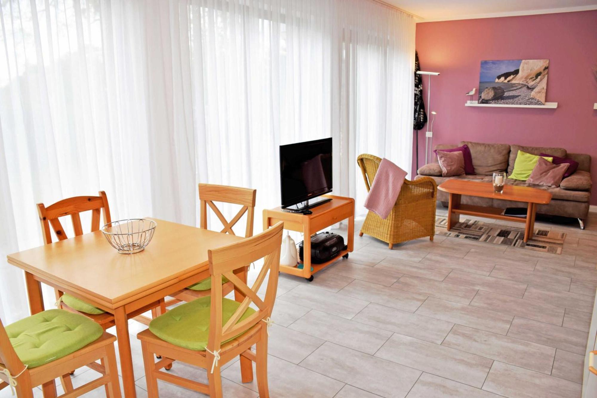 Ferienwohnung Mit Terrasse Gustow  外观 照片